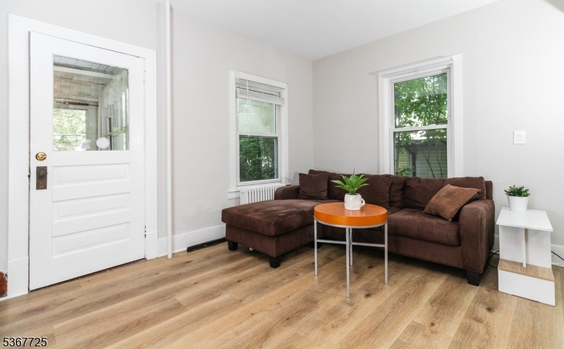 15 Blakely Ave