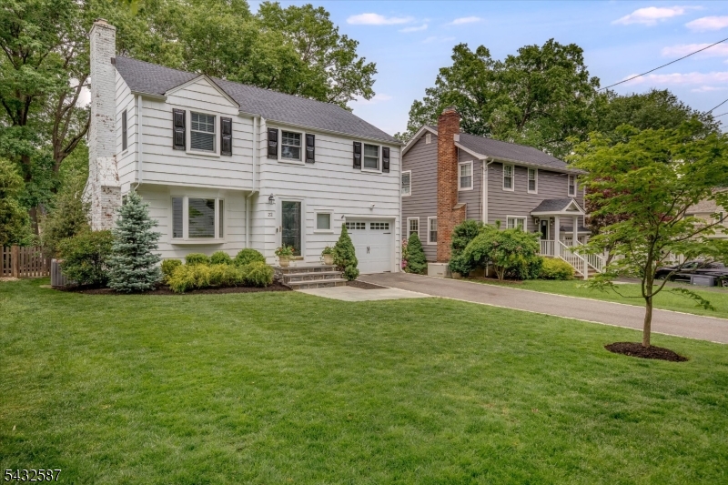 22 Essex Rd