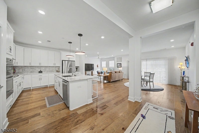 13 Whitney Ave 13