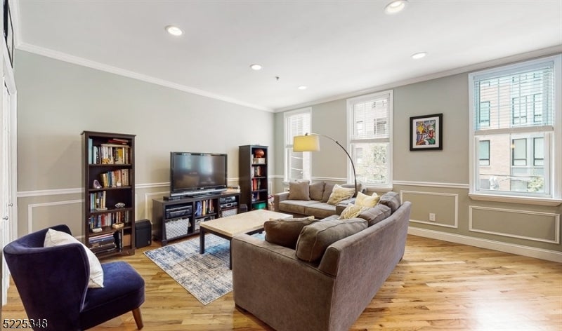 523 Monroe St 2