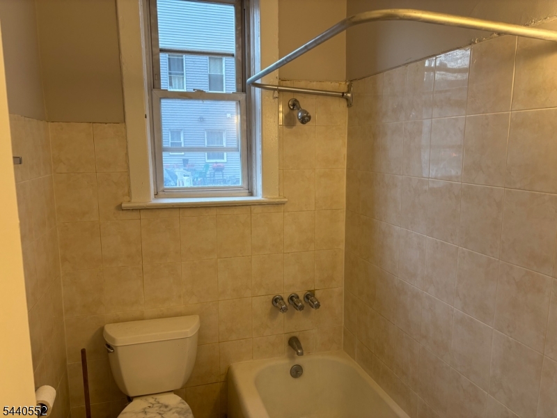 220 Palisade Ave 2A