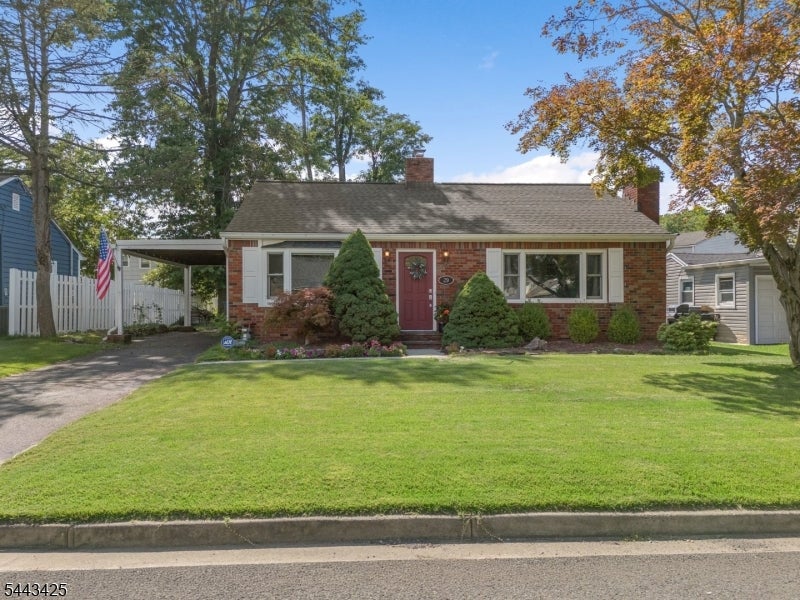 29 Lynn Ave
