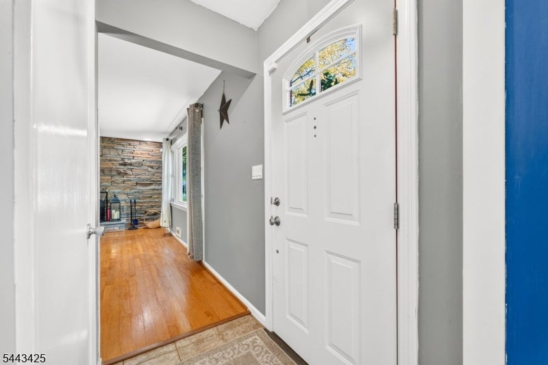 29 Lynn Ave