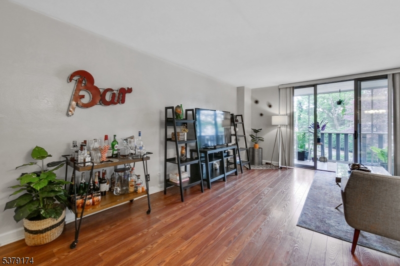 530 Valley Rd 2B