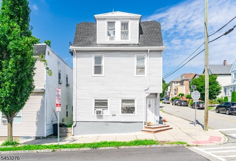 89 Franklin Ave