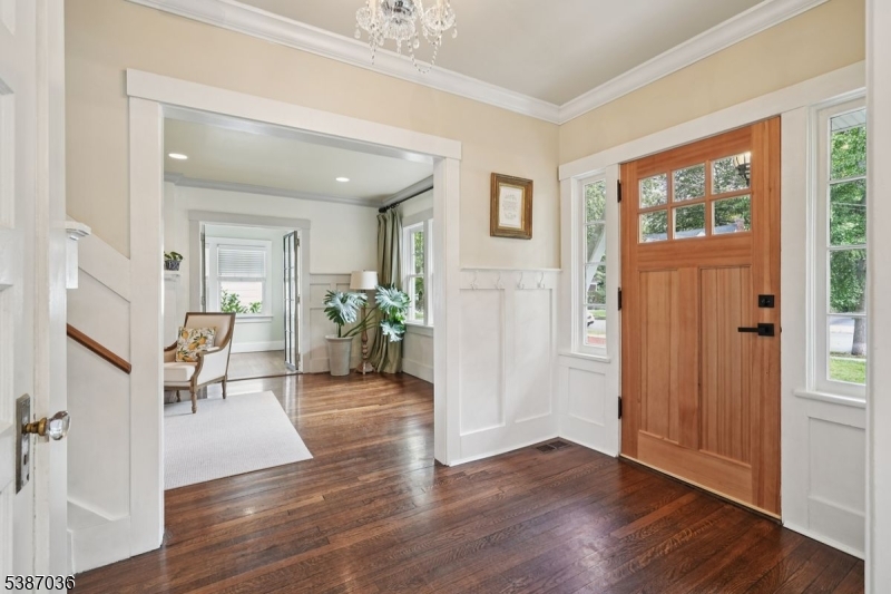 10 Waldron Ave