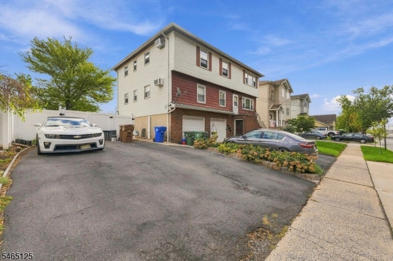 111 Lower Rd