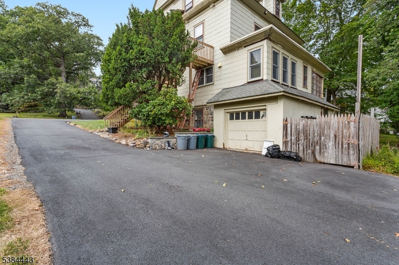 412 Morris Ave 2
