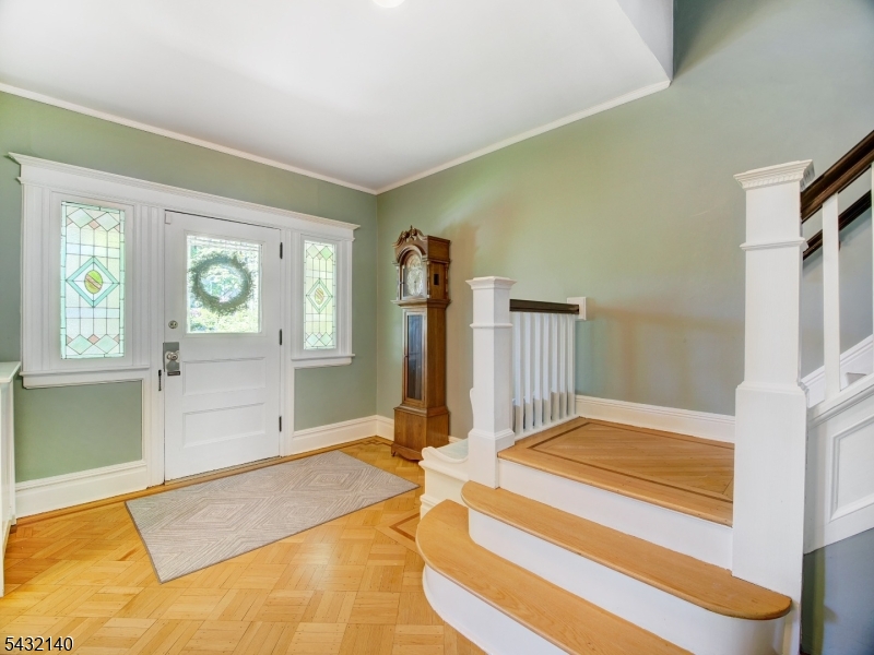 521 Belleville Ave