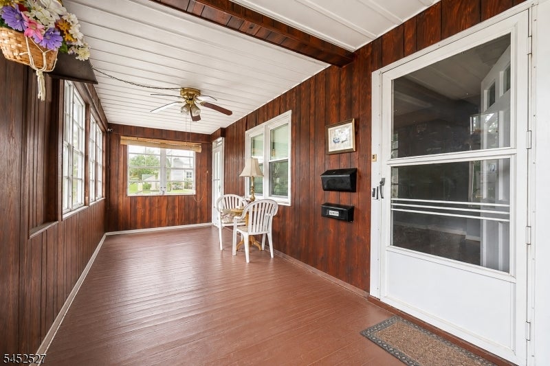 305 Manning Ave