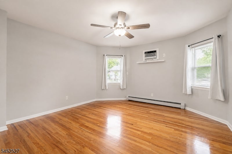 305 Manning Ave