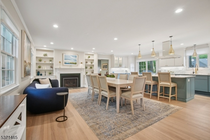 47 Parkview Ter
