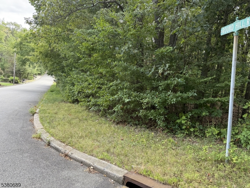 15 Saw Mill Rd