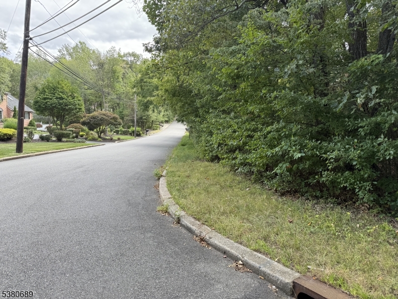 15 Saw Mill Rd