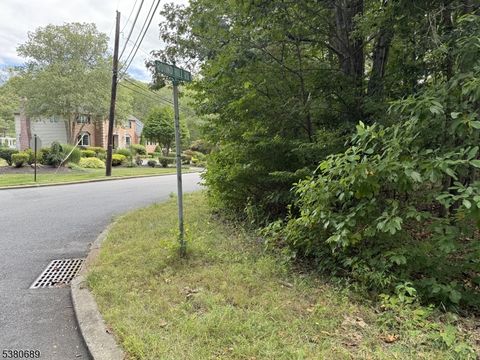 15 Saw Mill Rd Kinnelon Boro NJ 07405