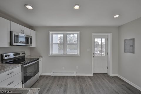 Photo of 427 431east Central Ave, Alpha, NJ 08865 (MLS # 3993439)