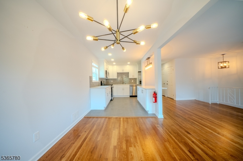 25 Cooper Dr 2