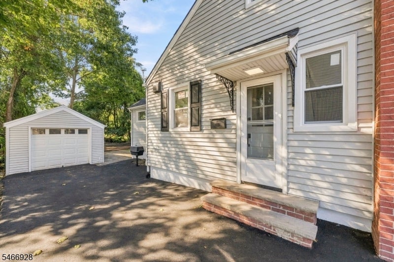 34 Union St
