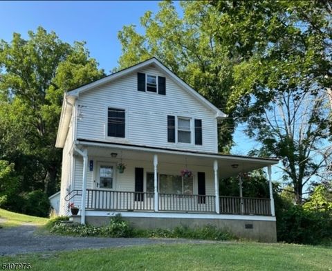 44 Oak St Hamburg Boro NJ 07419