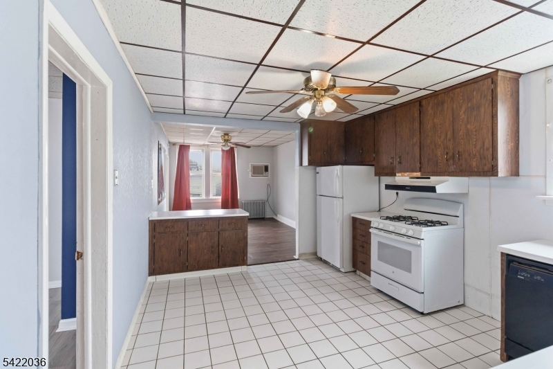36 Edison St