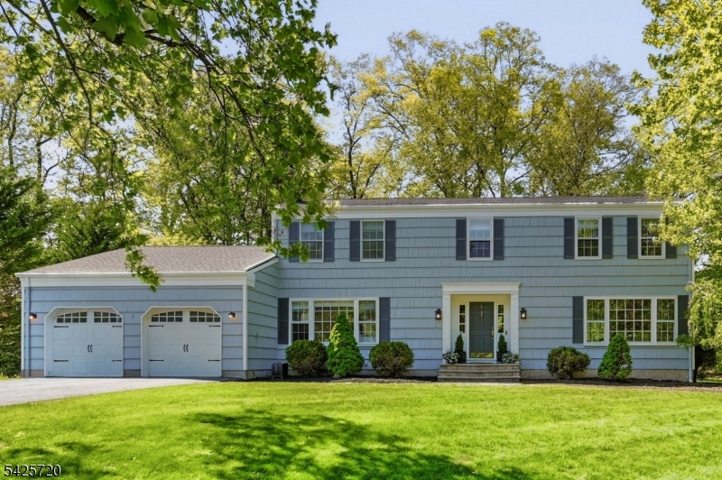 60 Hendricks Dr