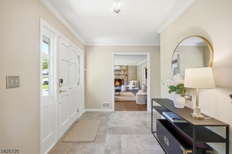60 Hendricks Dr