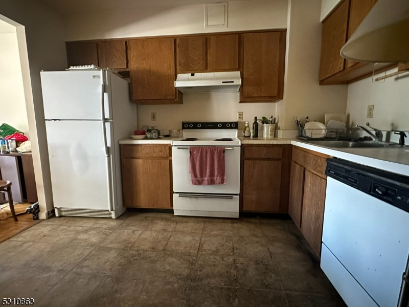 1111 River Rd D 17
