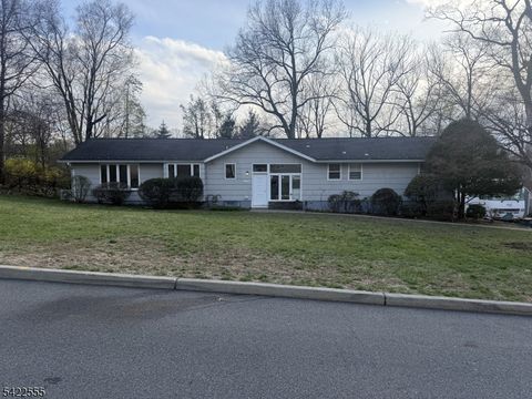 106 Dogwood Dr Oakland Boro NJ 07436