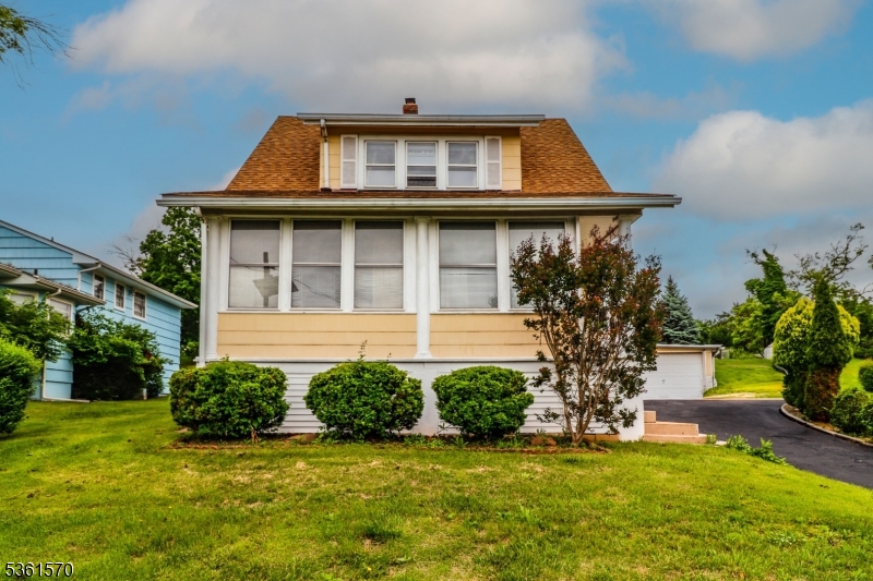 1107 River Rd