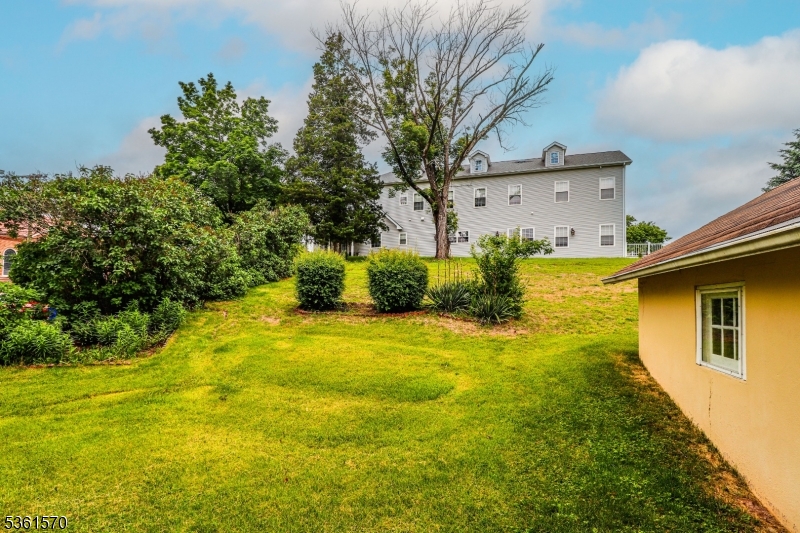 1107 River Rd