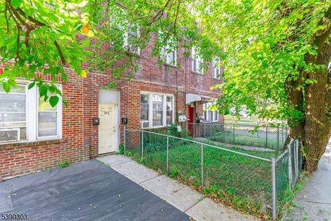 302 W Forest Ave Englewood City NJ 07631