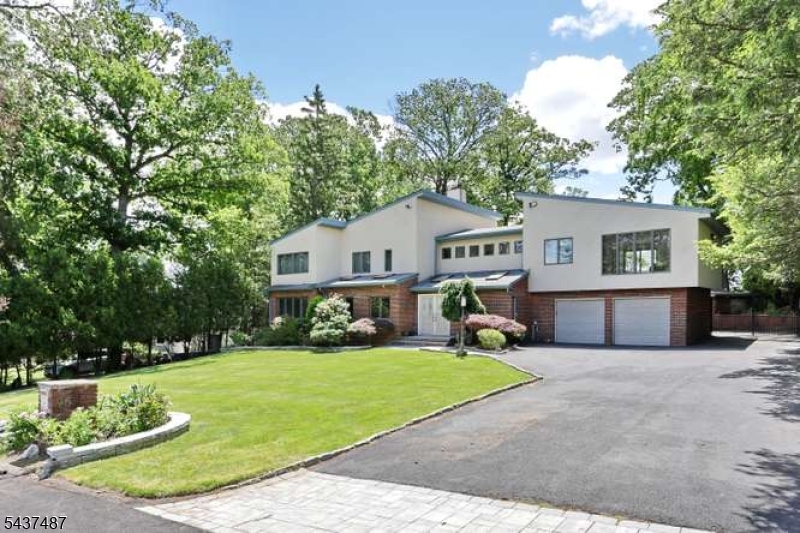 96 Wilson Ave