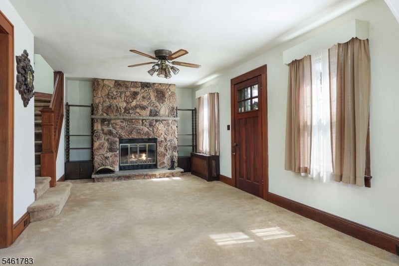 298 Hemlock Ave