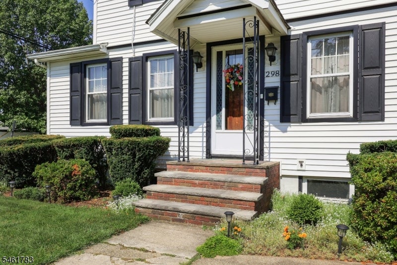 298 Hemlock Ave