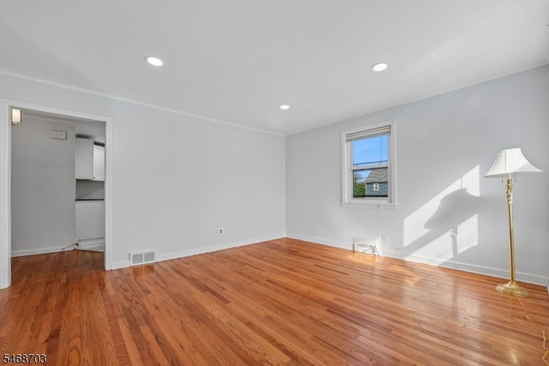 47 Freeman Pl