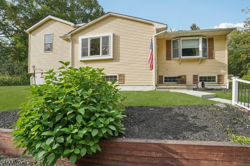 100 Cedar Lake Rd