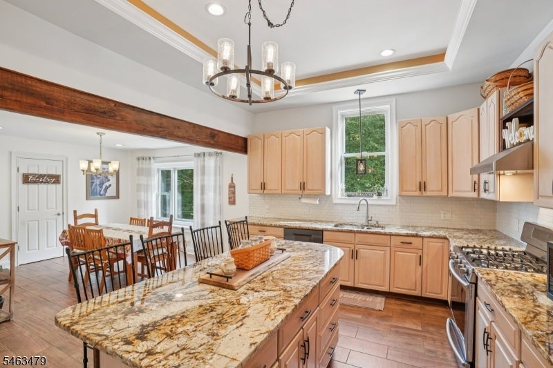 100 Cedar Lake Rd