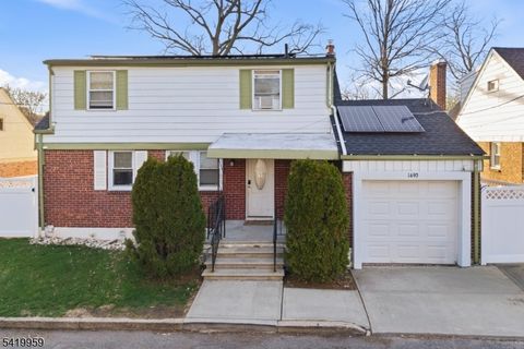 1490 Champlin Sq Teaneck Twp. NJ 07666