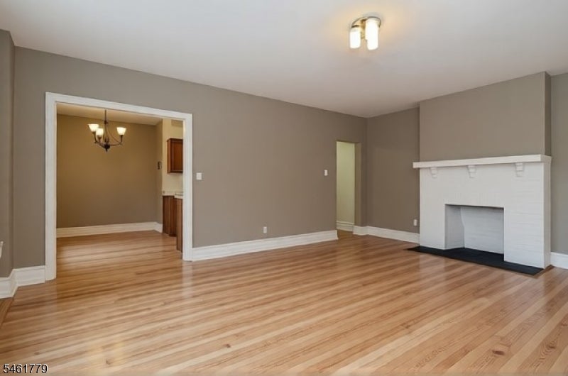 100 E Palisade Ave