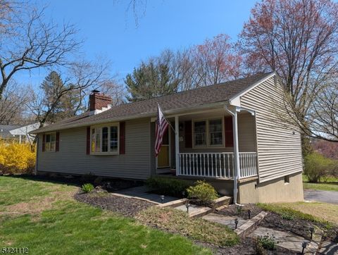 7 Rupells Rd Clinton Town NJ 08809