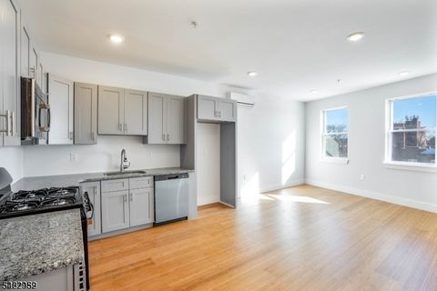 100 North Ave Plainfield City NJ 07060