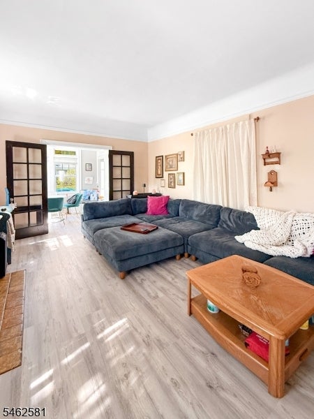 818 Summit Ave 1