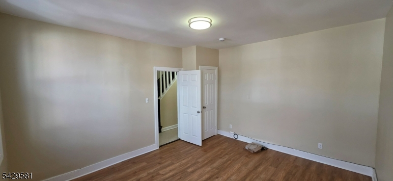 120 Sunset Ave