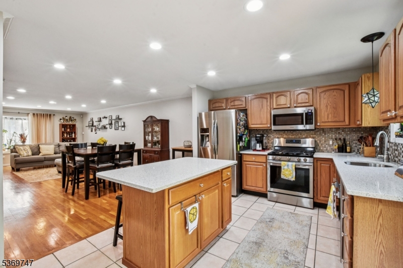 201 Watchung Ave 20