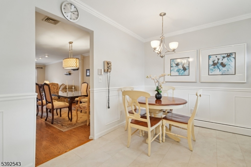 563 S Springfield Ave