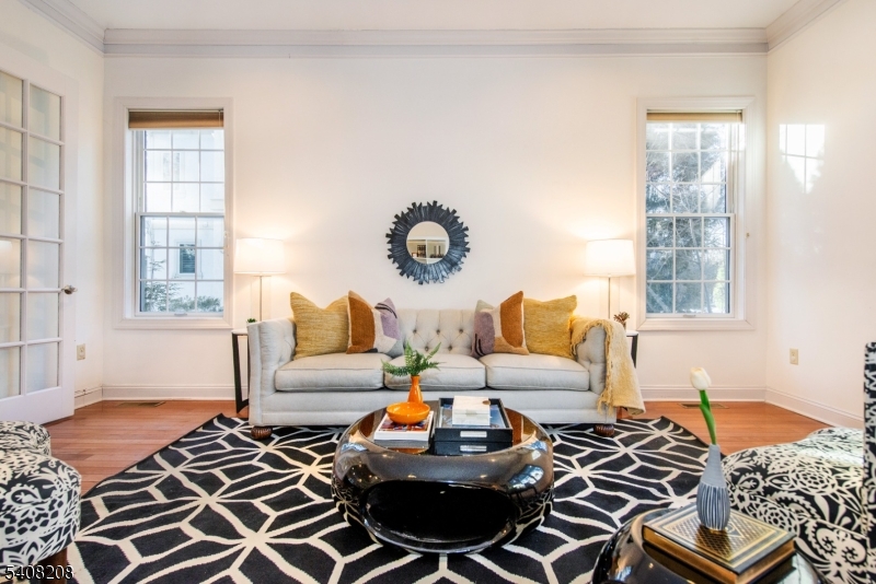 3 Christopher Ct