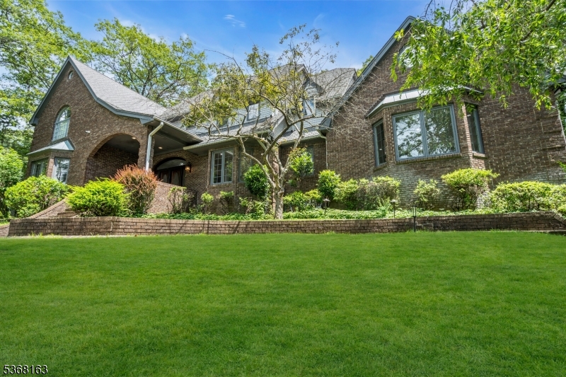 14 N Ridge Rd