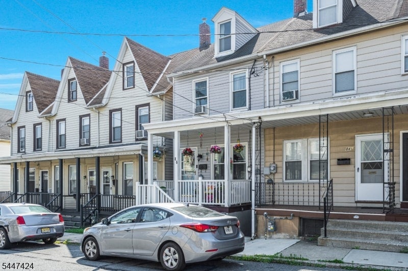 86 Summit Ave