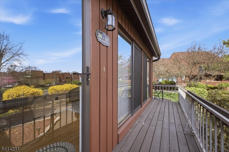 26 Bloomingdale Dr 1C