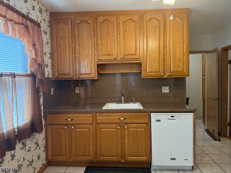 72 Baldwin Pl 2